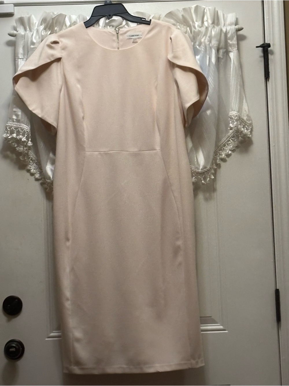 Calvin Klein Tulip Sleeve Light Pink Knee Length Dress